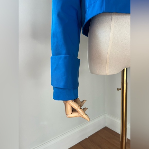 Blue Jacket - Picture 4 of 11